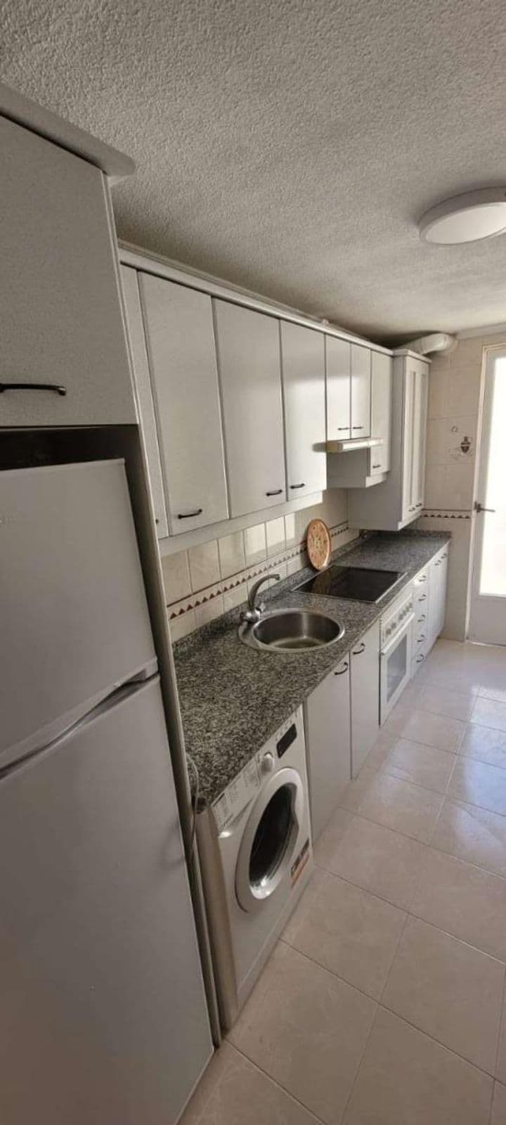 2 bedrooms apartment for rent in Salamanca, Spain - Image 6