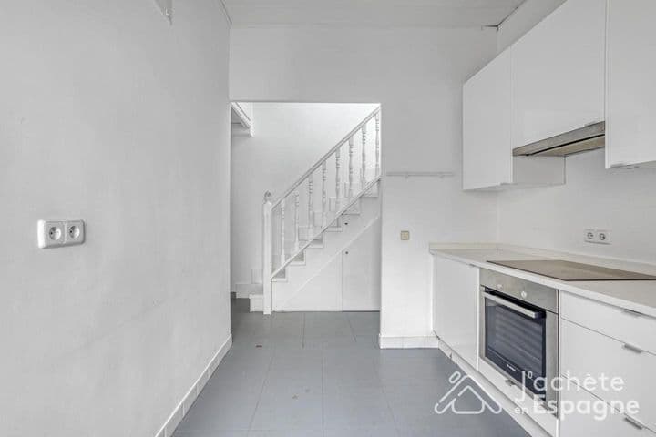 2 bedrooms house for sale in Centro, Spain - Image 10