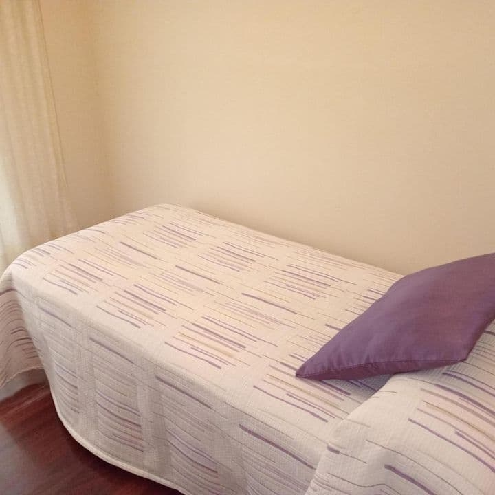 3 bedrooms apartment for rent in Torrelavega, Spain - Image 3