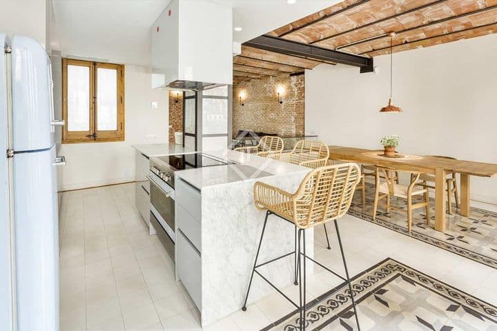 3 bedrooms apartment for rent in Barcelona, Spain - Image 8