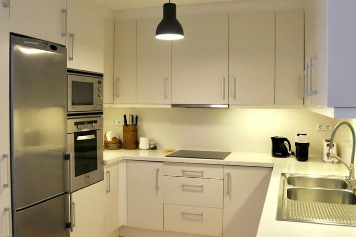 2 bedrooms apartment for rent in Estepona, Spain - Image 11