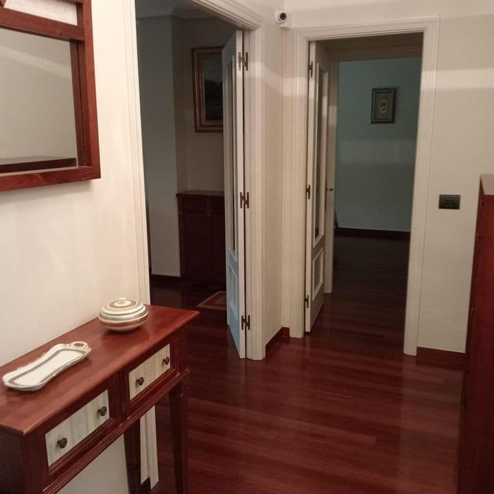 3 bedrooms apartment for rent in Torrelavega, Spain