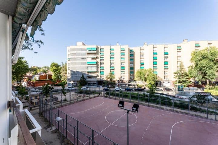 4 bedrooms apartment for sale in Hortaleza, Spain - Image 4