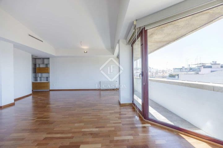 3 bedrooms apartment for rent in Valencia, Spain - Image 4