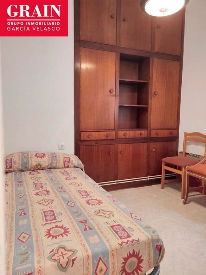 2 bedrooms apartment for rent in Albacete, Spain - Image 9