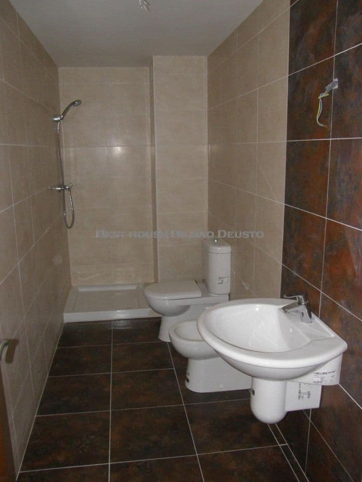 2 bedrooms apartment for rent in La Rioja, Spain - Image 4