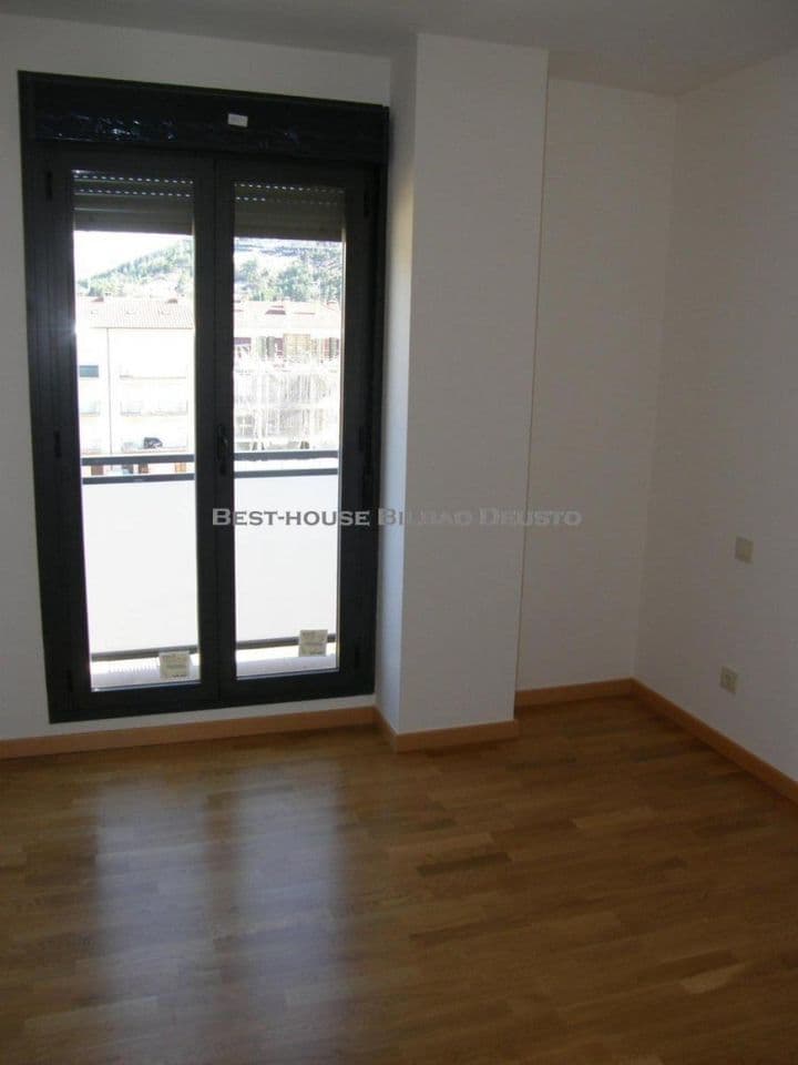 2 bedrooms apartment for rent in La Rioja, Spain - Image 5