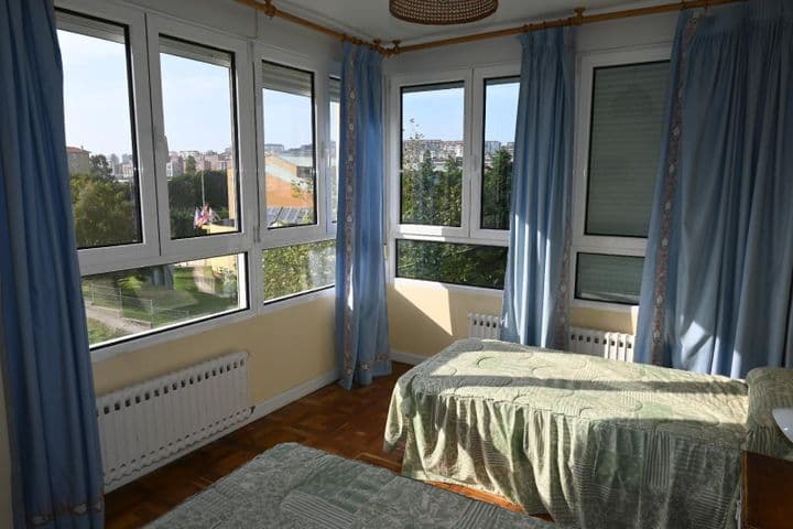 3 bedrooms apartment for rent in Santander, Spain - Image 8