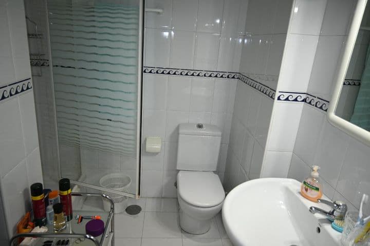 2 bedrooms apartment for rent in Santander, Spain - Image 11