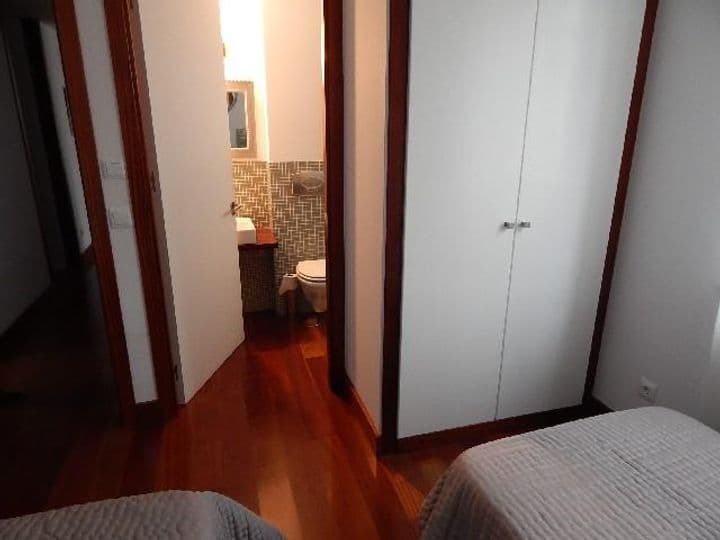 4 bedrooms apartment for rent in Santander, Spain - Image 9