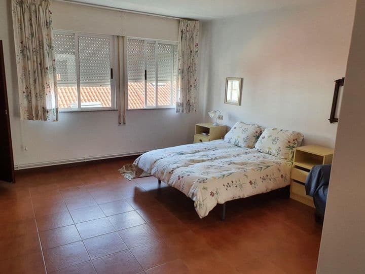 4 bedrooms apartment for sale in Corunna, Spain - Image 11