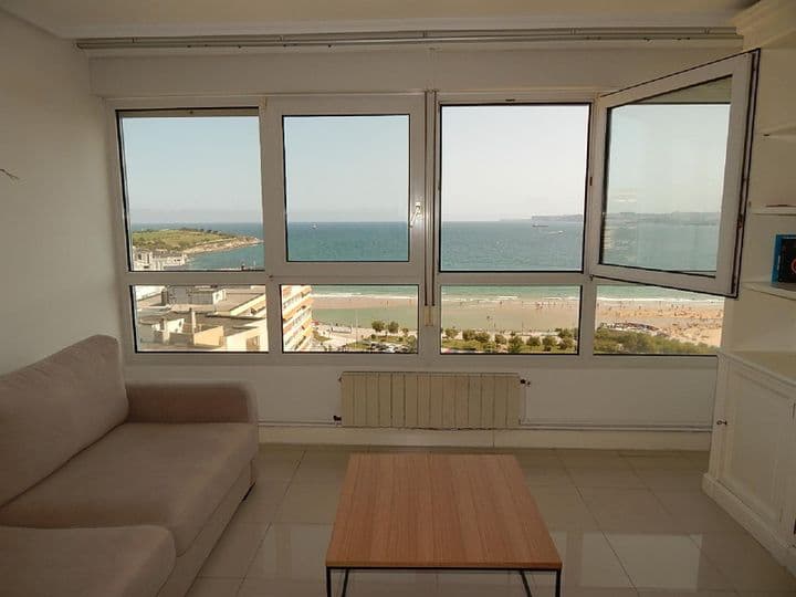 2 bedrooms apartment for rent in Santander, Spain