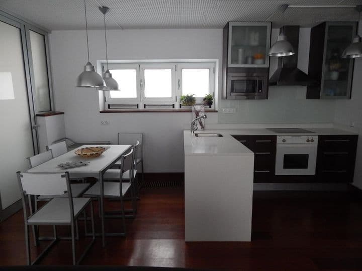 4 bedrooms apartment for rent in Santander, Spain - Image 11