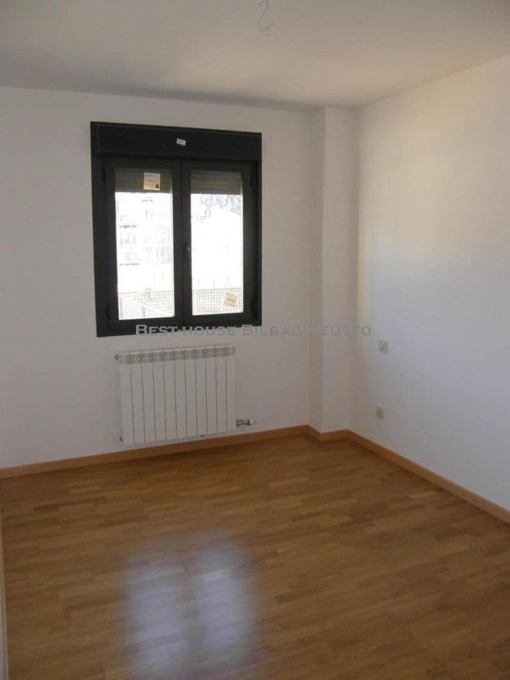 2 bedrooms apartment for rent in La Rioja, Spain - Image 2