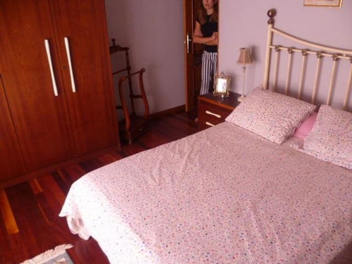 3 bedrooms apartment for rent in Santander, Spain - Image 10