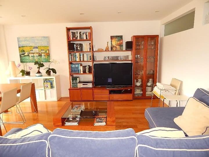 2 bedrooms apartment for rent in Santander, Spain - Image 3