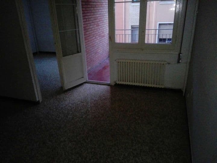 2 bedrooms apartment for rent in Zaragoza, Spain - Image 2