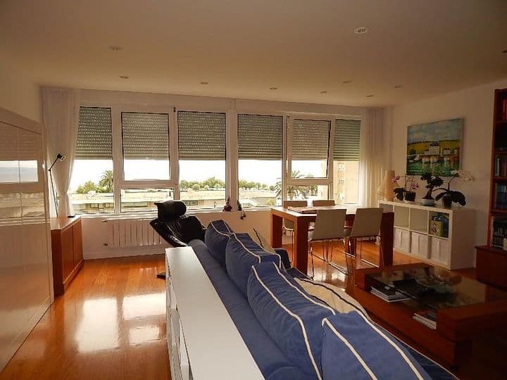 2 bedrooms apartment for rent in Santander, Spain - Image 2