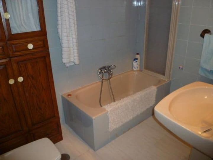 3 bedrooms apartment for rent in Santander, Spain - Image 6