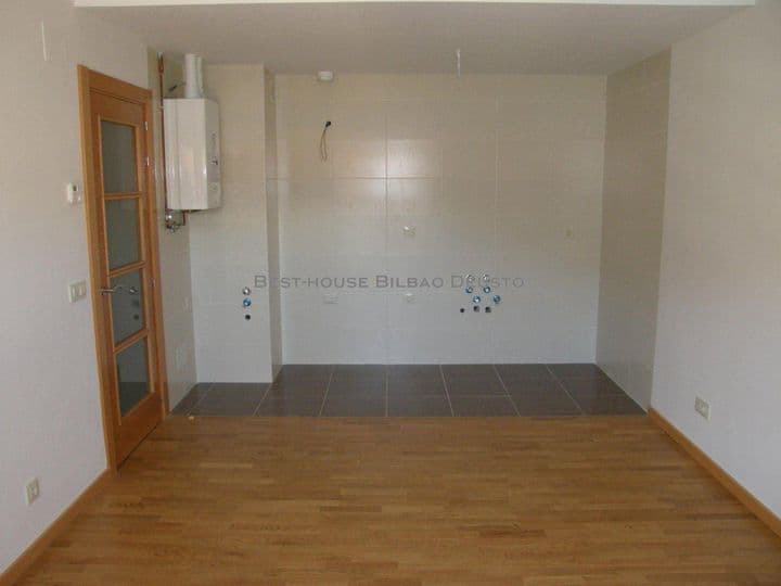 2 bedrooms apartment for rent in La Rioja, Spain - Image 3