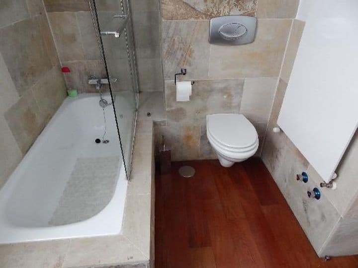 4 bedrooms apartment for rent in Santander, Spain - Image 8