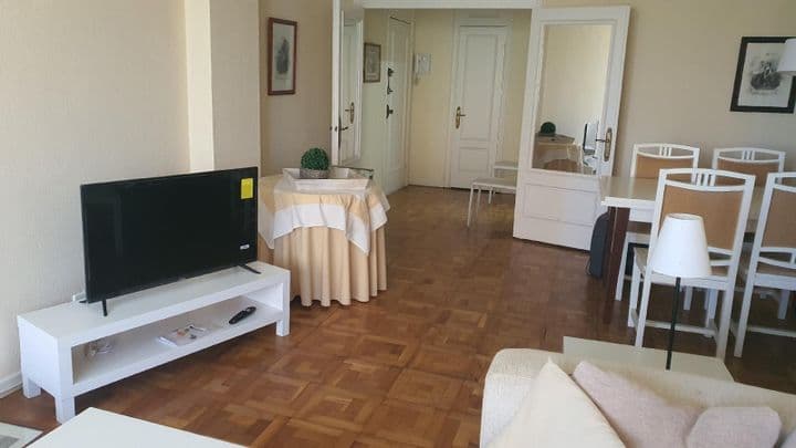 3 bedrooms apartment for rent in Santander, Spain - Image 3