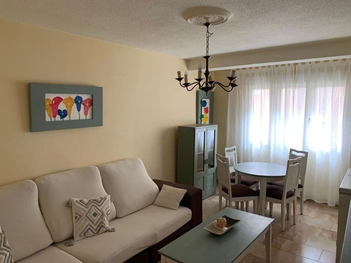 3 bedrooms apartment for rent in Beiro, Spain - Image 3