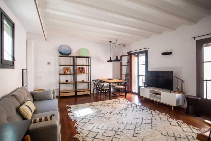 1 bedroom apartment for rent in Ciutat Vella, Spain - Image 7