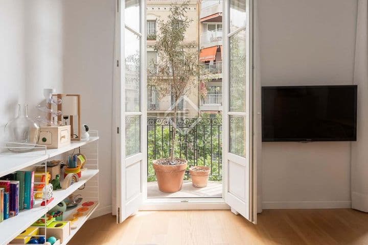 2 bedrooms apartment for rent in Barcelona, Spain - Image 7