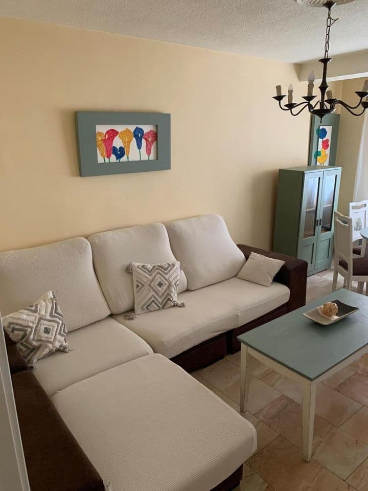 3 bedrooms apartment for rent in Beiro, Spain - Image 4