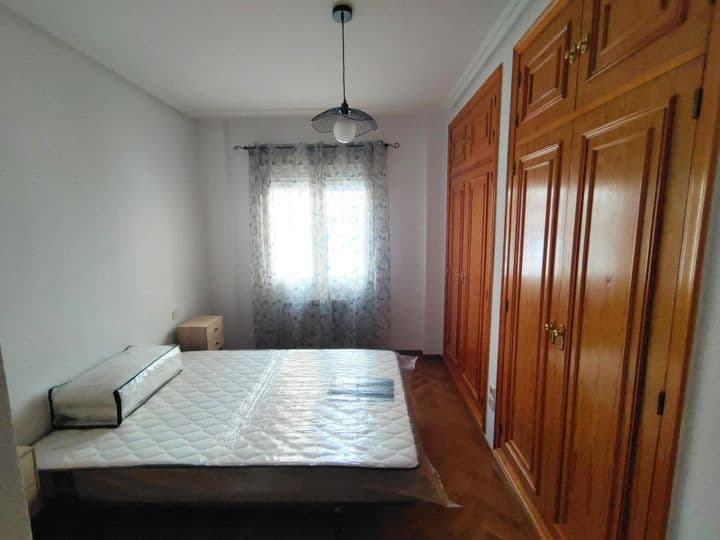 2 bedrooms apartment for rent in Segovia, Spain - Image 9