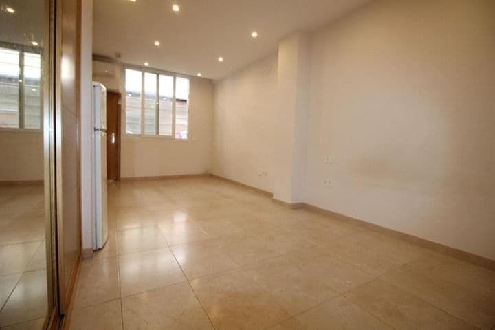 1 bedroom apartment for sale in Ciudad Lineal, Spain - Image 6