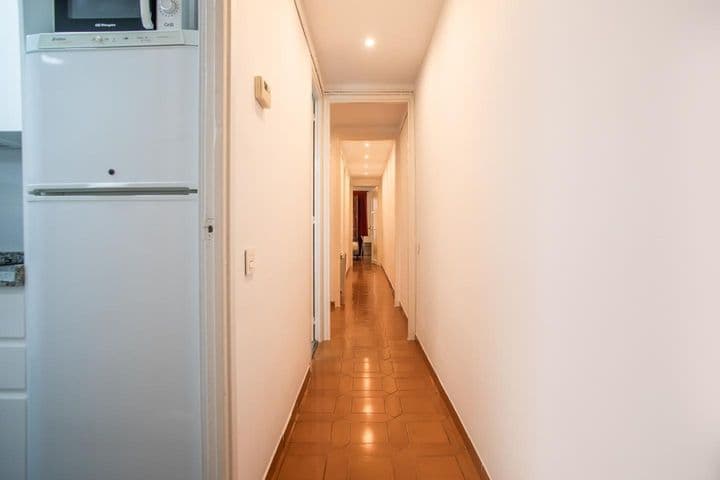 2 bedrooms apartment for rent in Sants-Montjuic, Spain - Image 7