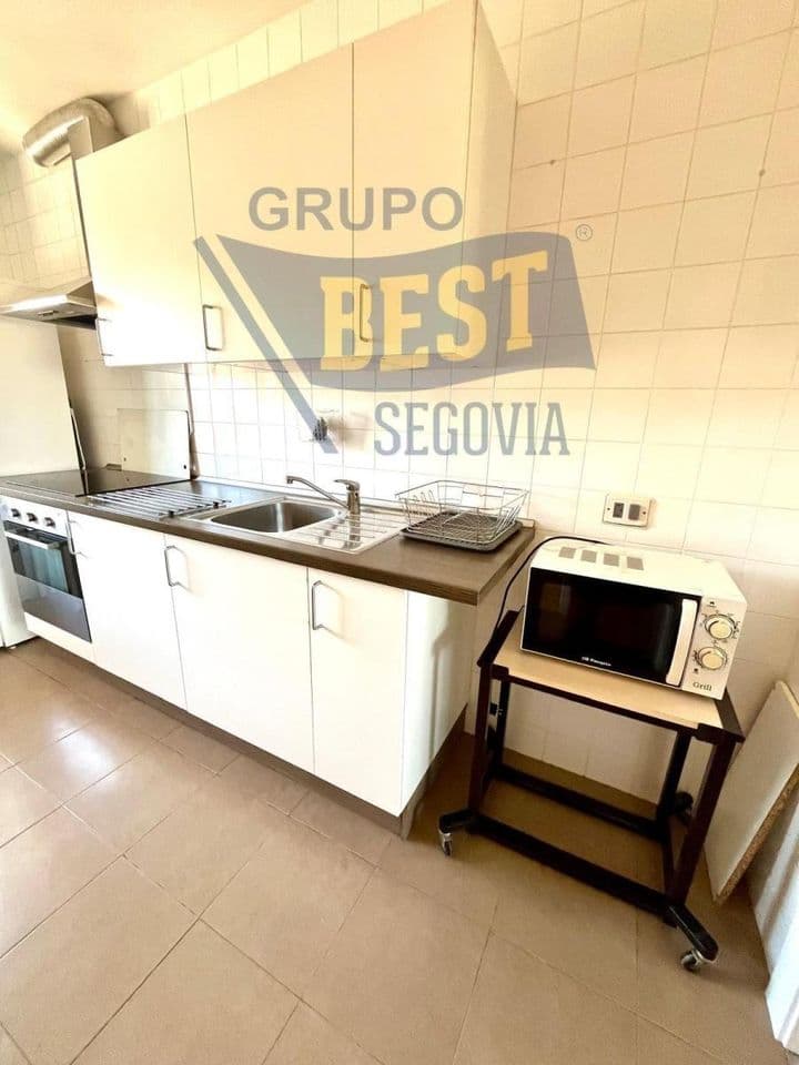 4 bedrooms apartment for rent in Segovia, Spain - Image 7