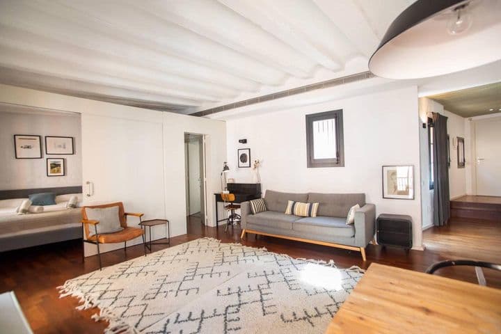 1 bedroom apartment for rent in Ciutat Vella, Spain