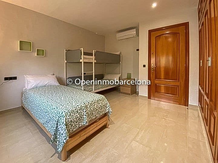 4 bedrooms apartment for rent in Sant Pere de Ribes, Spain - Image 11