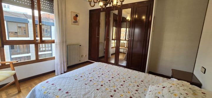 3 bedrooms apartment for rent in Gijon, Spain - Image 10