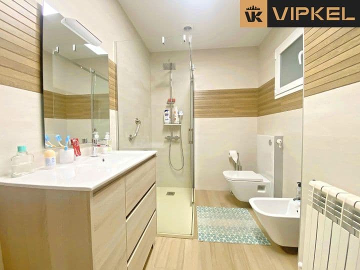 4 bedrooms house for sale in Corunna, Spain - Image 10