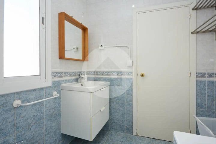 3 bedrooms apartment for rent in Gracia, Spain - Image 5