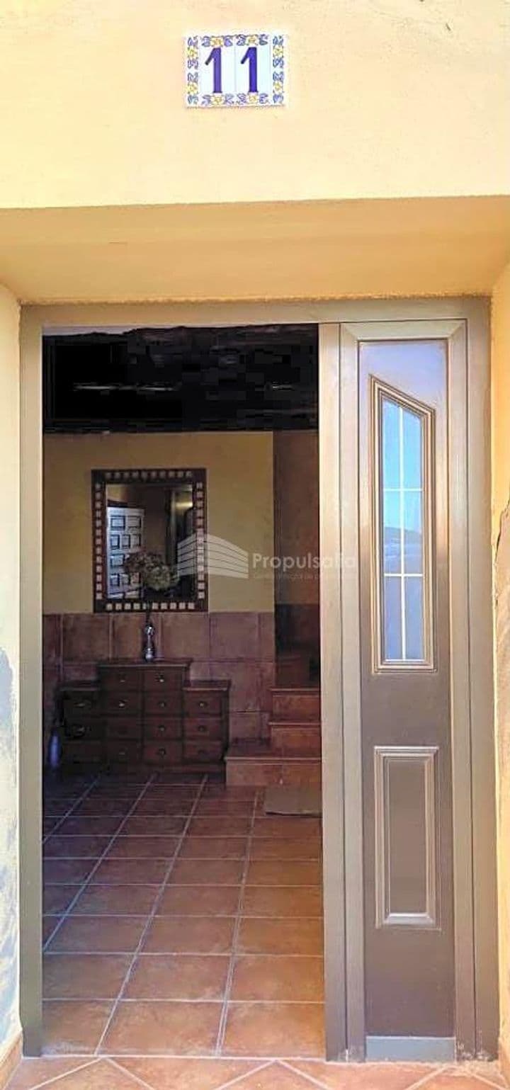 4 bedrooms house for rent in Zaragoza, Spain - Image 7