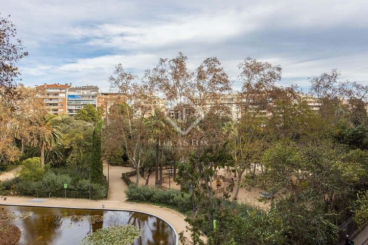 4 bedrooms apartment for sale in Barcelona, Spain - Image 3