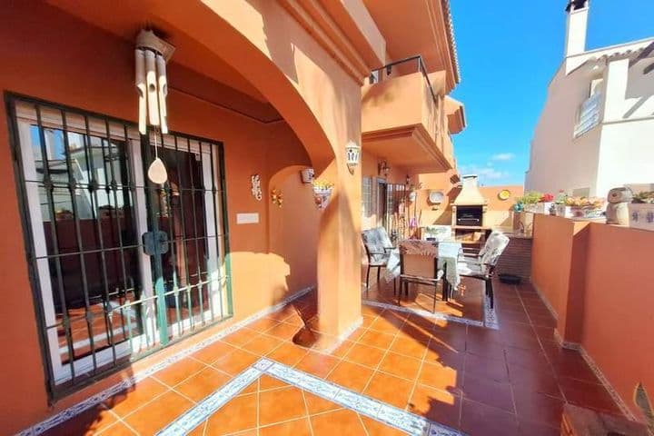 3 bedrooms house for sale in La Duquesa, Spain - Image 9