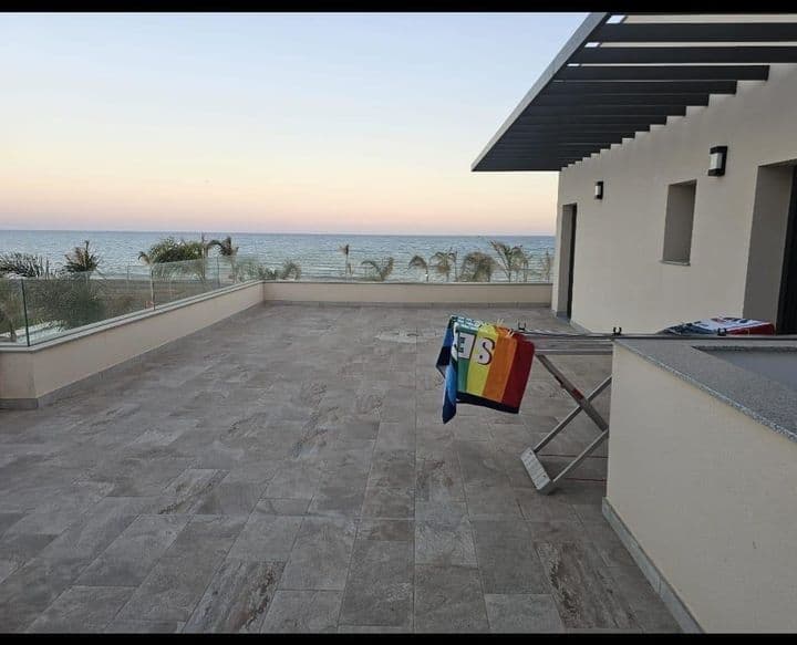 2 bedrooms house for rent in La Axarquia, Spain - Image 9