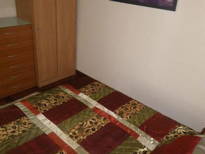 1 bedroom apartment for rent in Vigo, Spain - Image 8