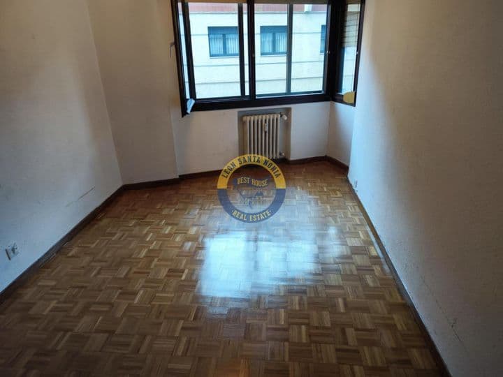 4 bedrooms apartment for sale in Leon, Spain - Image 12