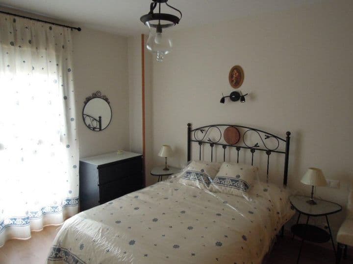 1 bedroom apartment for sale in Valladolid, Spain - Image 2