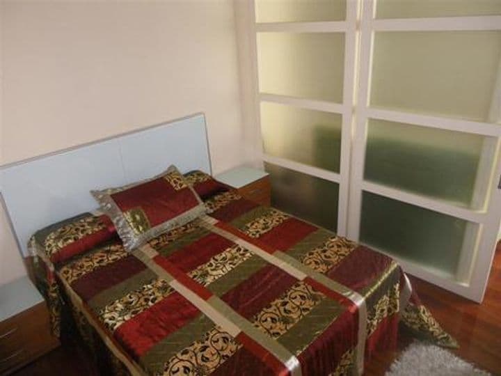 1 bedroom apartment for rent in Vigo, Spain - Image 7