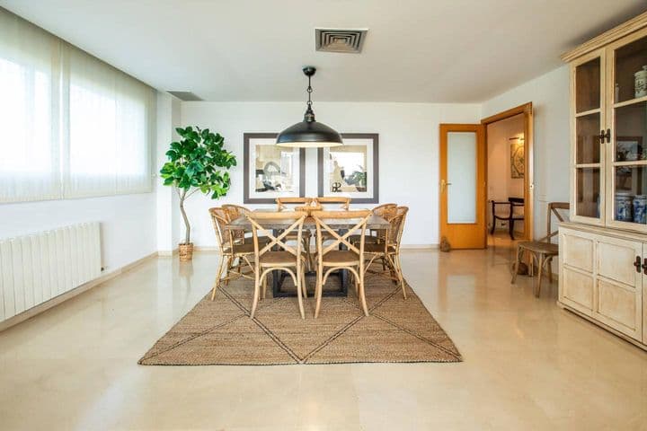 3 bedrooms apartment for rent in Bajo Llobregat, Spain - Image 4