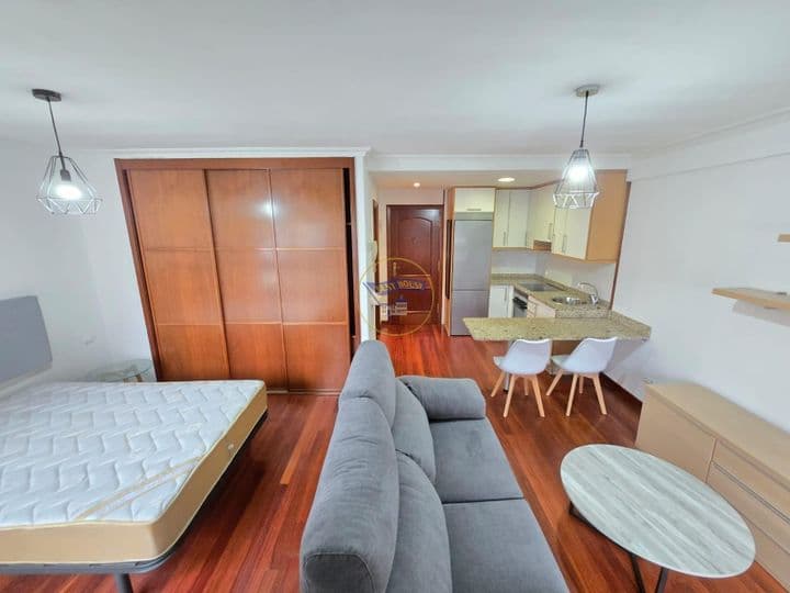 1 bedroom apartment for rent in Vigo, Spain - Image 4