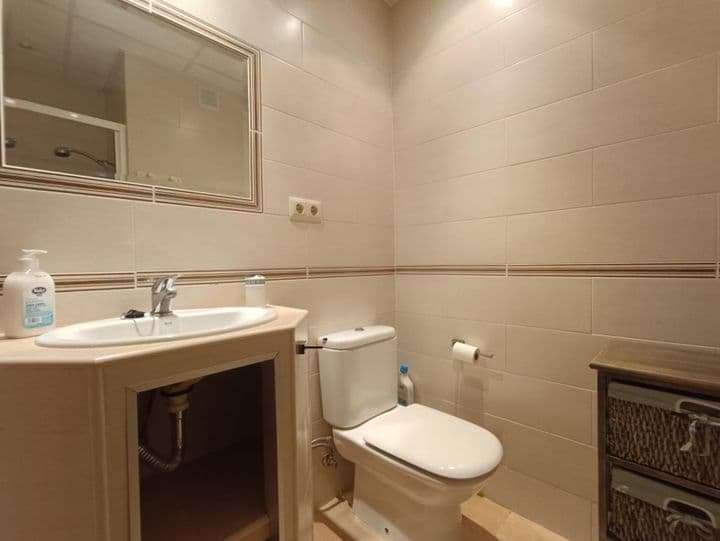 1 bedroom apartment for sale in Centro, Spain - Image 4